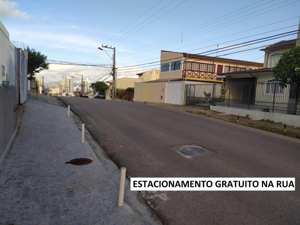 Loft Encantador A - 8 Km De Floripa Sao Jose  Eksteriør bilde